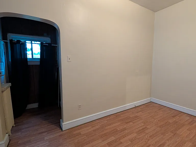 Bed room into walking closet view