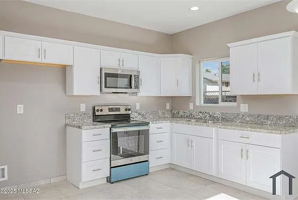 2890 E Missouri St #2 — Photo 9
