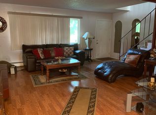 4206 Vance Dr, Anchorage, AK 99508
