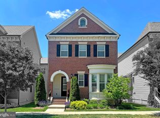 20693 Holyoke Dr, Ashburn, VA 20147
