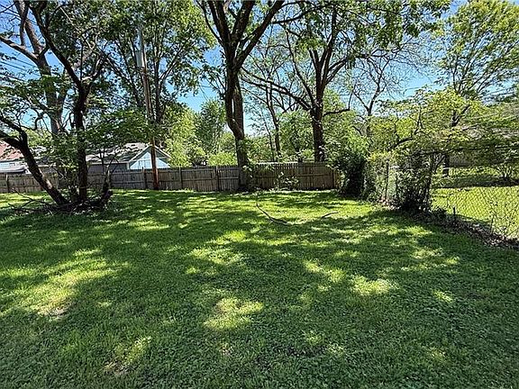 3rd image of 3203 NE 56th St