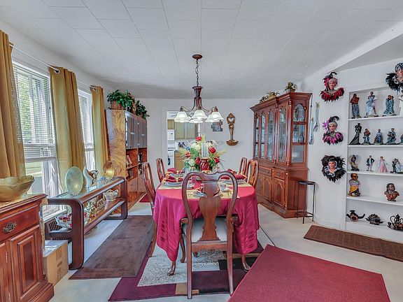 4th image of 3018 Enoch Ave