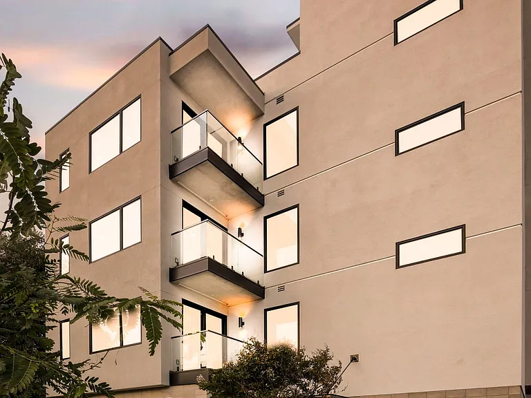 4505 Illinois Street - North Park's Newest Boutique Upscale Apartments — Photo 2