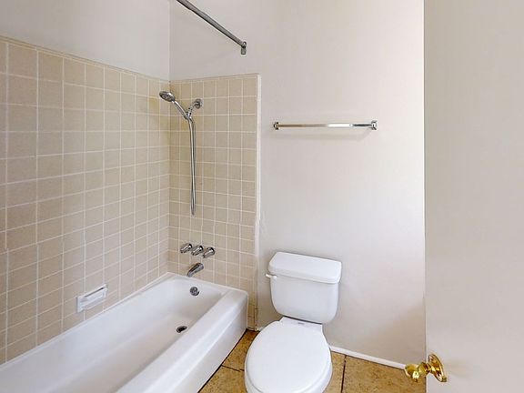 5th image of 34939 Cedar Ave APT 1