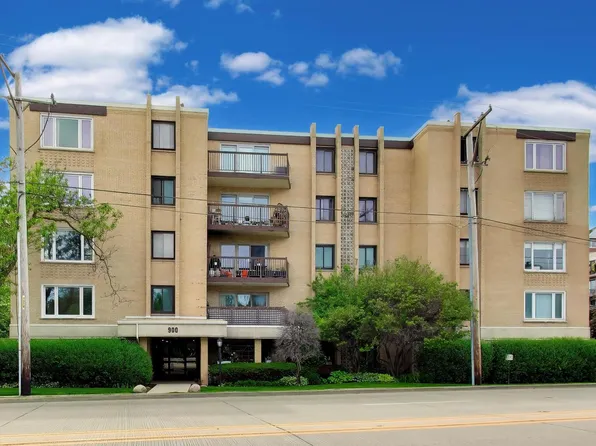 900 S River Rd APT 4B, Des Plaines, IL 60016