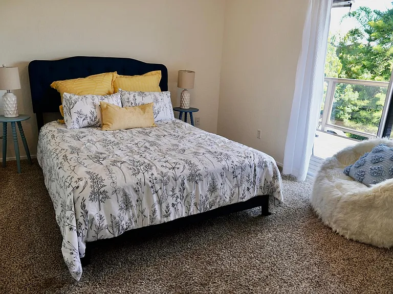 944 Cypress Dr — Photo 8