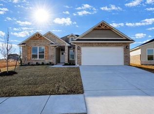 4216 NW 180th St, Edmond, OK 73012