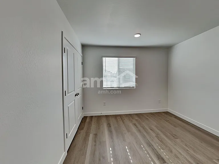 12524 W Flynn Ln — Photo 13