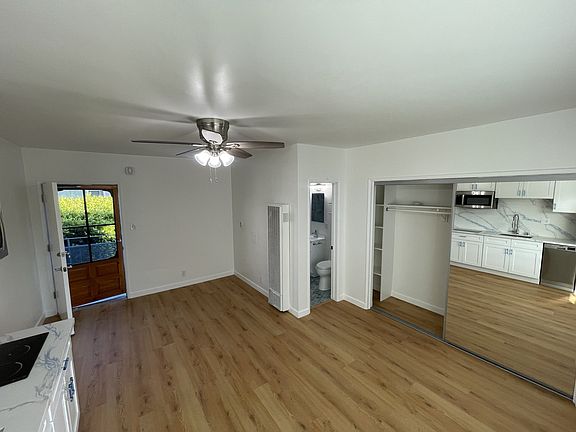 5th image of 25 Navy St APT 12