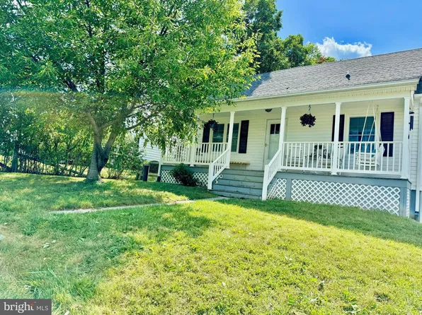 197 Denny Ln, Winchester, VA 22603