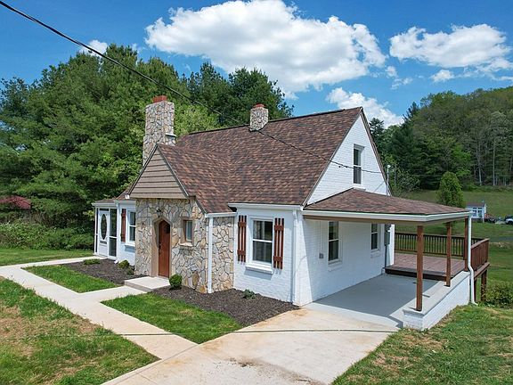 3rd image of 392 Green Valley Rd