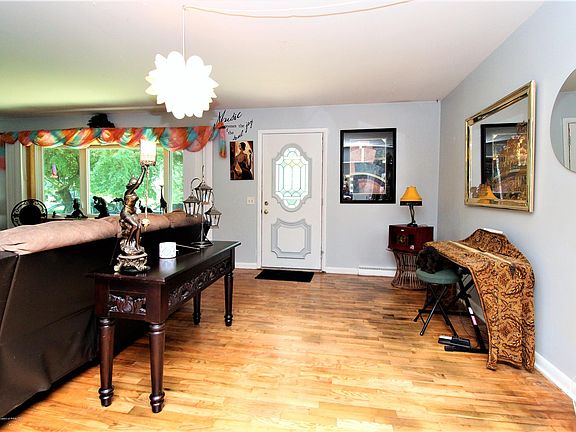 3rd image of 407 McArthur River Dr