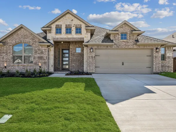 744 Carriage Hill Rd, Midlothian, TX 76065