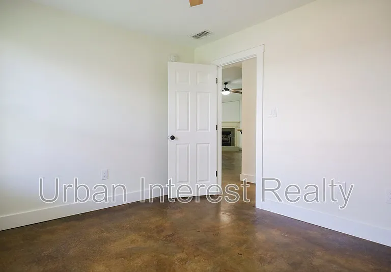 4658 Sunsail Cir — Photo 21