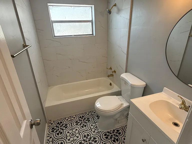 2605 NW 135th St #309 — Photo 7