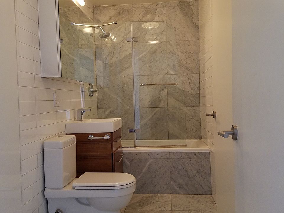 1st image of 200 E 30th St APT 3G