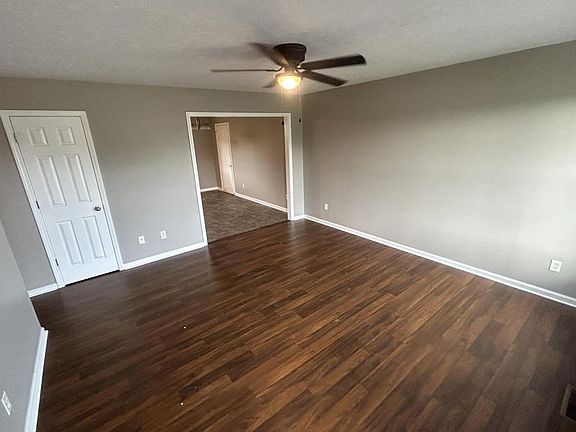 3rd image of 237 Kattawar Cir