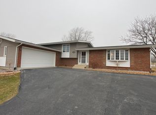 1150 Sunnyslope Dr, Crown Point, IN 46307