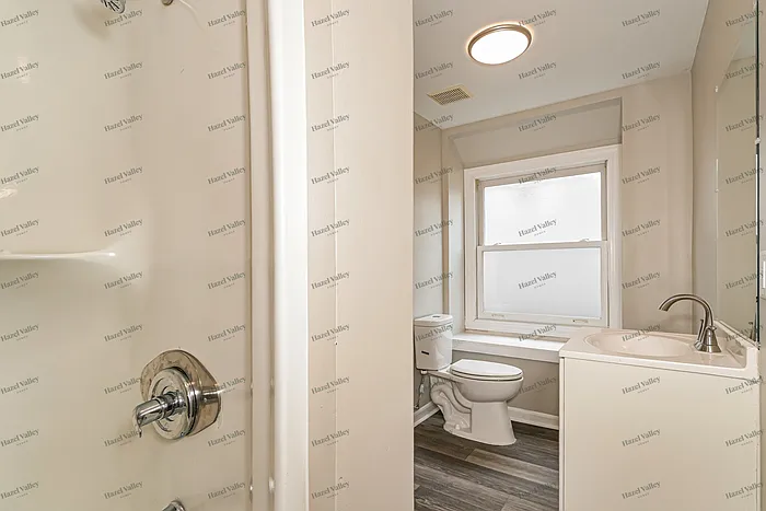 8706 Eulalie Ave — Photo 12