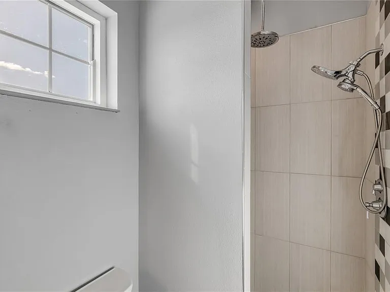 701 E 3rd Ave #PENTHOUSE — Photo 28