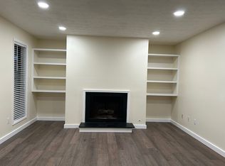 608 Park Ridge Cir, Marietta, GA 30068