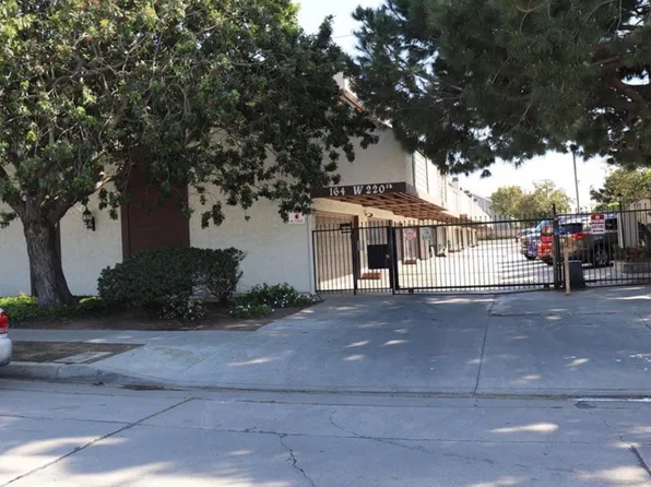 164 W 220th St APT 9, Carson, CA 90745