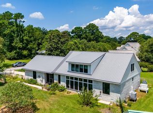 400 Ragan Rd, Oriental, NC 28571