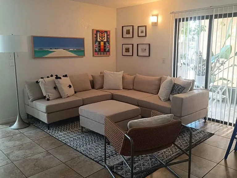 Antique Oaks Cir — Photo 2