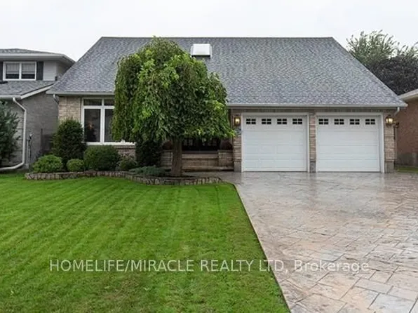 1079 Mona Dr, Kingston, ON K7P 2S3