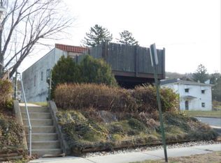 3301 Raymond St, Reading, PA 19605