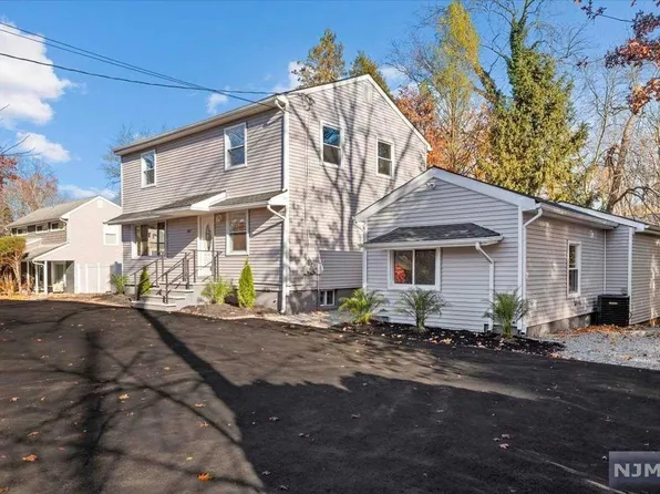 467 Pascack Rd, Washington Township, NJ 07676
