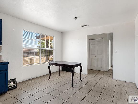 3rd image of 10601 W Sathire Cir
