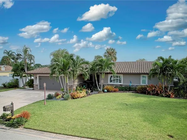 5111 Bimini Dr, Bradenton, FL 34210