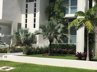 642 Hampton Ln, Key Biscayne, FL 33149