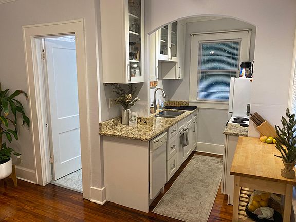 3rd image of 1616 12th St N APT 3