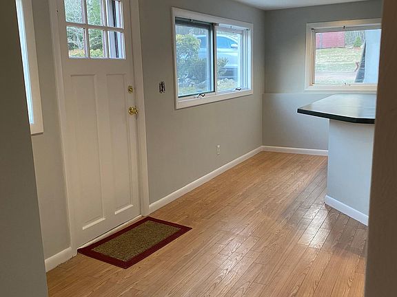 Front entry off kitchen (unfurnished)