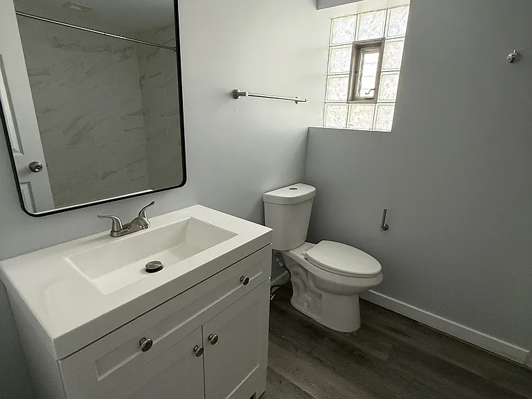 50 Surrey Dr #1N — Photo 8