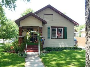 624 W 13th St, Grand Island, NE 68801