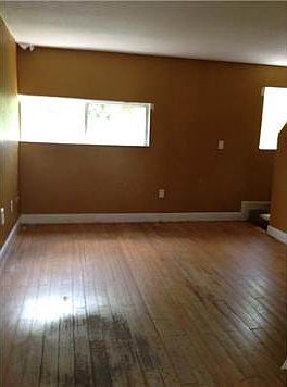2nd image of 14862 NE 6th Ave APT 3B