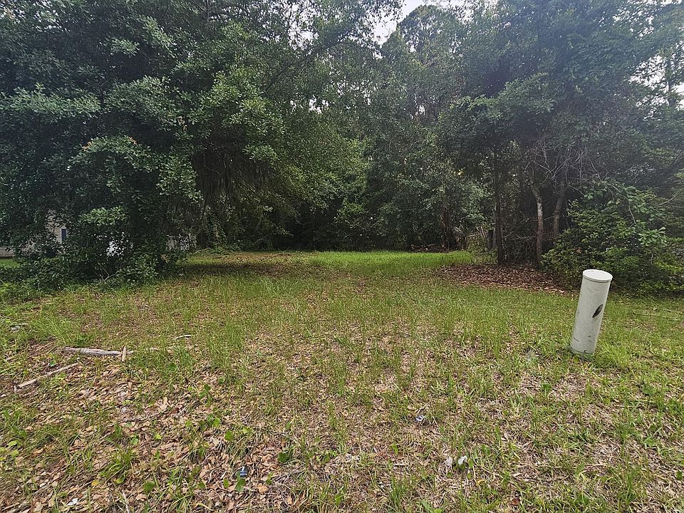 2nd image of 75 Hornet Dr