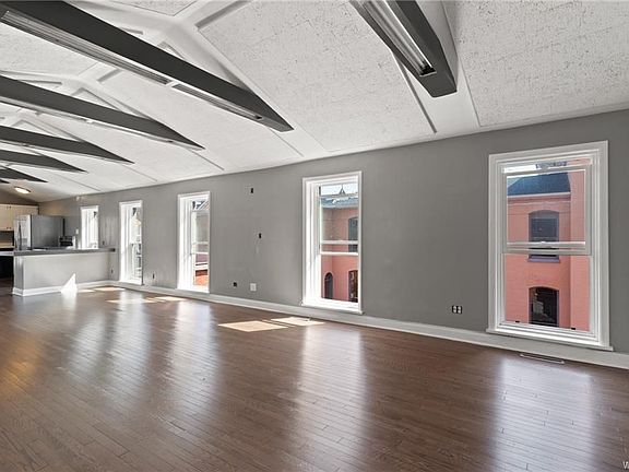 4th image of 437 Franklin St Ste 2