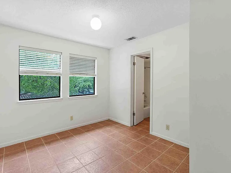 9226 Jollyville Rd #132 — Photo 10