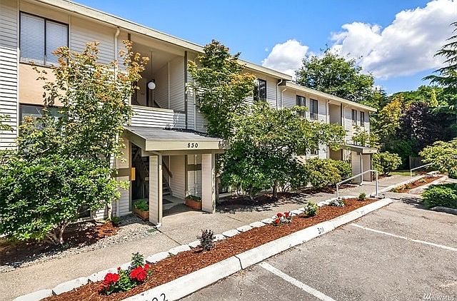 1st image of 830 Kirkland Way APT 302