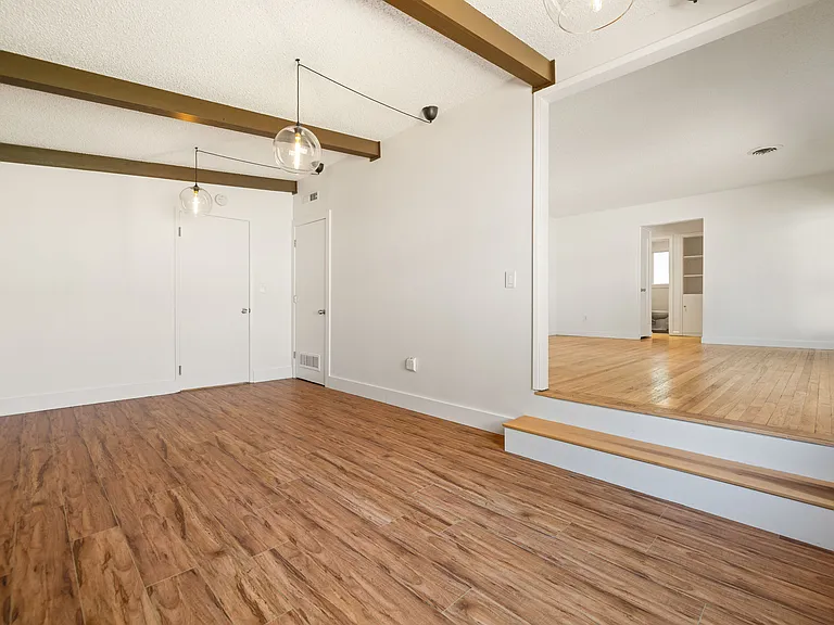 7401 SE 83rd Ave — Photo 8