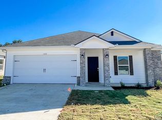 1433 Monterey Dr, Longview, TX 75601