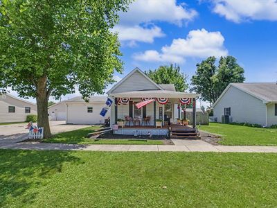 206 W Main St, Ogden, IL, 61859