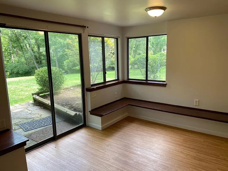 1 Hillside Ave — Photo 5