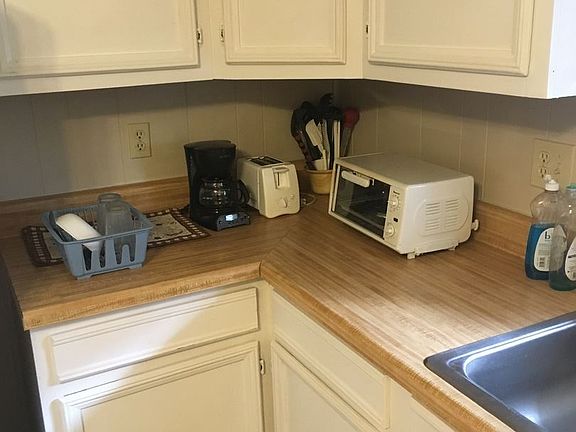 4th image of 1203 Shelby St APT 4