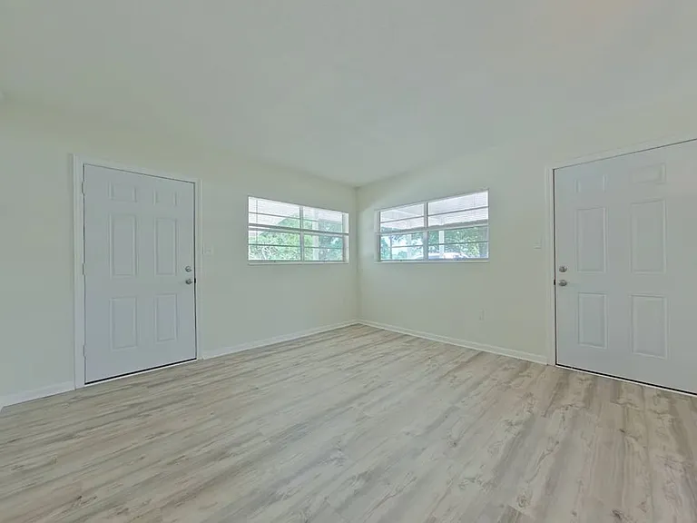 235 Beulah St #16 — Photo 3