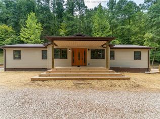 696 Poplar Lane Rd, Saint Albans, WV 25177